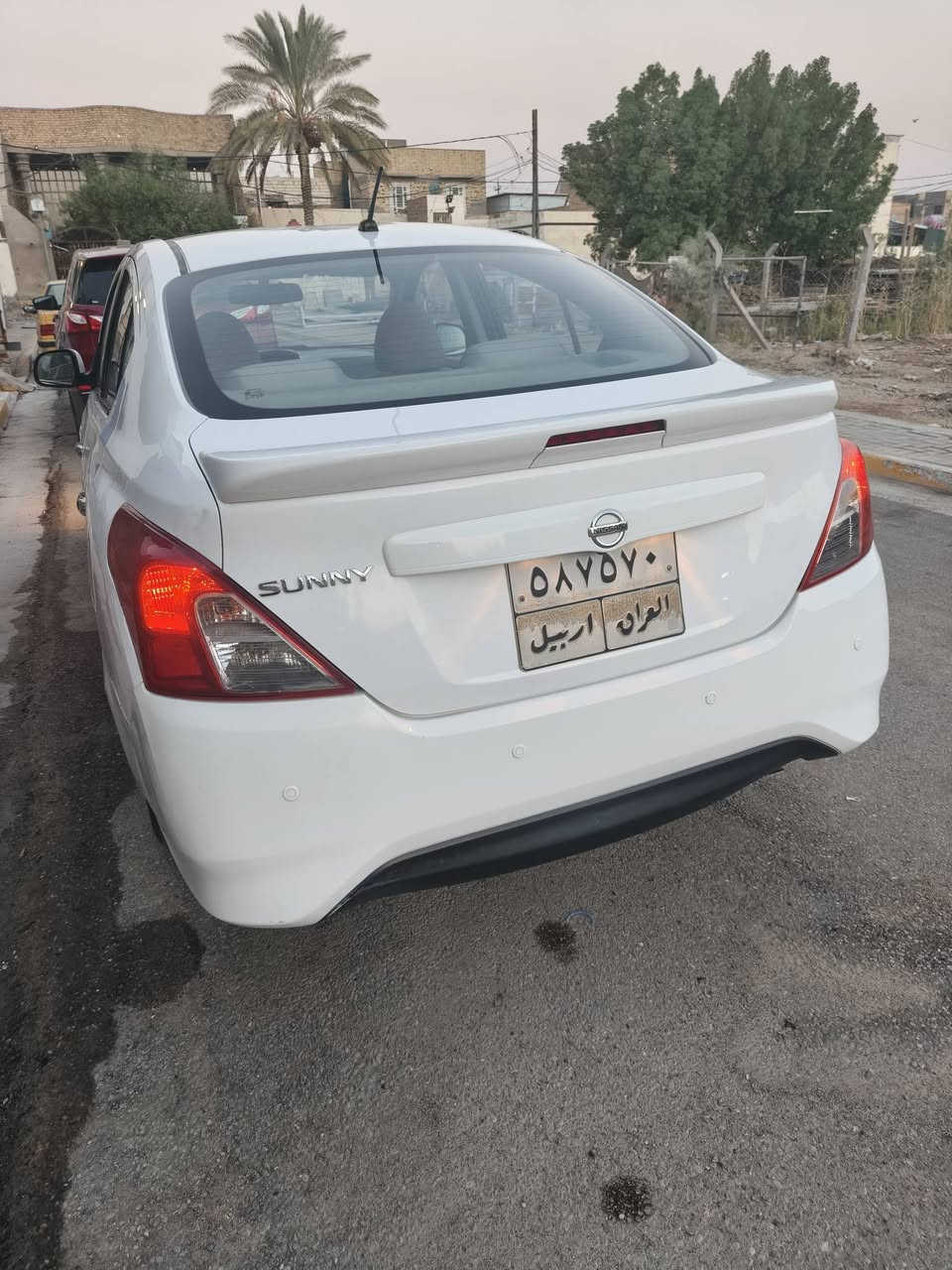 السلام عليكم
نيسان صني ٢٠٢٠ بليتة زركه 
سيارة بيه جاملغ مبدل والاصلي موجود بي طعجه 
وباب بي طعجه بسيطه ما مصلحه
تبريد حداديه امامي خلفي باتري جامه كله كفاله 
حساس خلفي شاشه وكامره وتحكمات استيرن 
رقم اربيل باسم شركه اكرم عبدالرحمن 
عنواني الديوانية 
كلشي كاتب لا تعبني ولا اتعبك شراي اتصل 
٩٣ وبيه مجال 
***********
