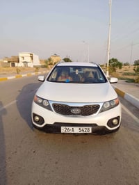 سورنتو ٢٠١١ • ٦ سلندر • فور ويل