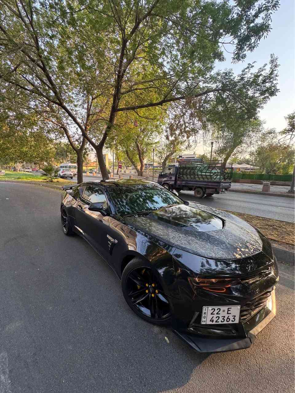 السلام عليكم

كمارو موديل 2017 Lt 

حادثها جاملغ ايسر بدون شاصي لو دواخل 

محدثه بجم ZL1 

وعليها اكزوز ينفتح وينسد 

ومواصفاتها معروفه Lt 

وزنون عالي ناصي 

ودوشمه ممتازه 

وعليها تخم تاير جديد قبل شهر 

ورقمها اربيل تريد وكاله او تحويل 

السياره معروضه ب 110 وقابله للتفاوض 

مكان السياره بغداد 

للاتصال *********** بغداد, العراق

نص مكتوب في الصور:
- 1:01 4 en.bidfax.info/chevr
- en.bidfax.info/chevr