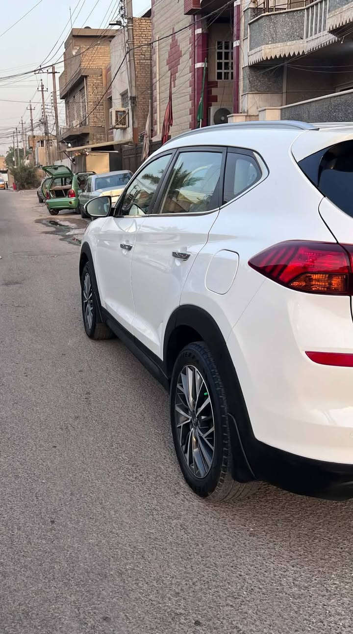 توسان ٢٠١٩ • رقم بغداد • شاشة وكاميرا