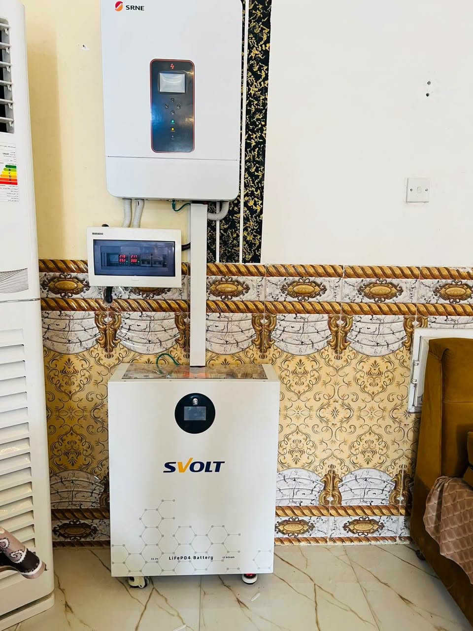 طاقة شمسية • Jinko ٦٥٠W • بطارية SVOLT ١٧٫٩٢kWh
