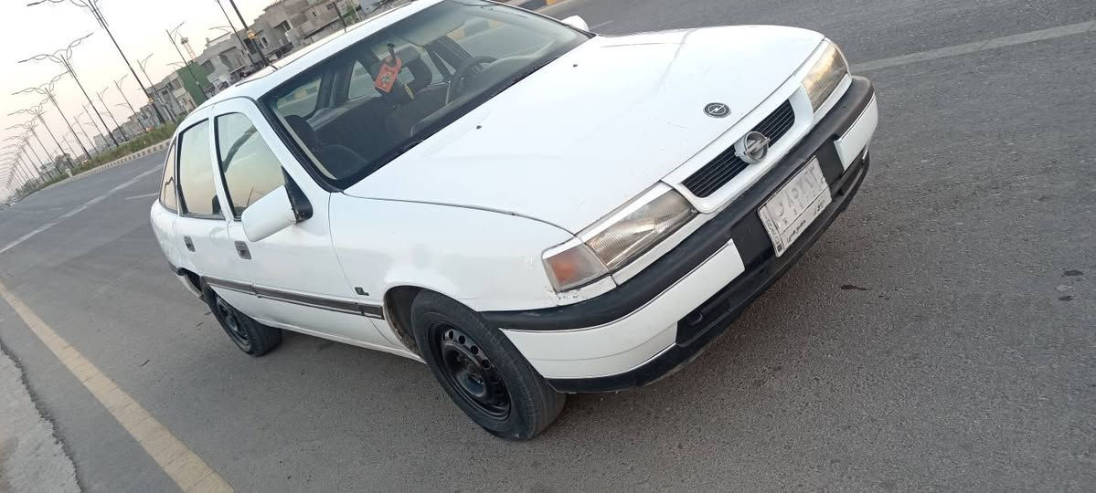 اوبل فكترا موديل 1991 حجم 16 كير محرك شرط صبغ دواير فقط بدون ضرر كهربئيات كيجات كلها شغاله تنته شغاله  طخم درامشفتات جديد داخلها نضيف سياره قتصاديه وجاهزه رقم نينوى مشروع وطني سنويه لل 2029 شرط التحويل السعر 35 وبيها مجال بصيط 
***********
***********
