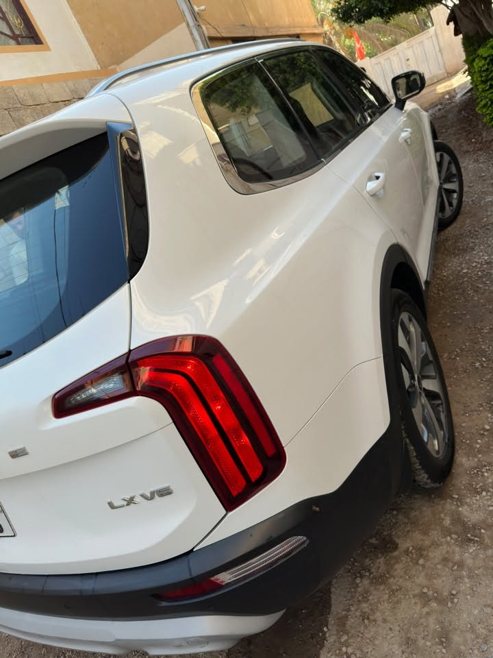 السلام عليكم
كيا تيلورايد مديل 2020 خليجي مواصفات LX 
6v محرك GDI 
مكفوله كفاله عامه 
٣ قطع تبريد 
8 راكب
كشنات ابيضّ مدوشمه للحفاض على لون 
اطارات نضيفه 
معدل المشي ١٣٧٠٠٠km
السعر ٢٤٠وبيها مجال 
للأستفسار الاتصال على الرقم 
***********
