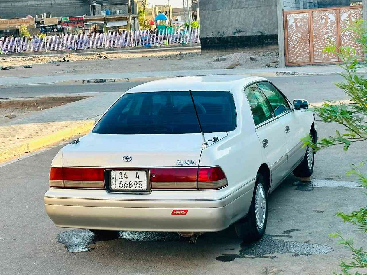 سلام عليكم للبيع فقط راس ثور رقم بصره دولي سنويه جديده سياره مكفوله من الكص ونقل الجثه والعيب شرعي والضربه القويه مكينه وكير كفاله شرط الفحص حجم مكينهVVT فيفيتي فيشتين المرغوب حداده تخم تاير كله جديد تبريد شرط ثلج سعر 83 هاتف ***********////*********** مكاني بصره قضاء المدينه
