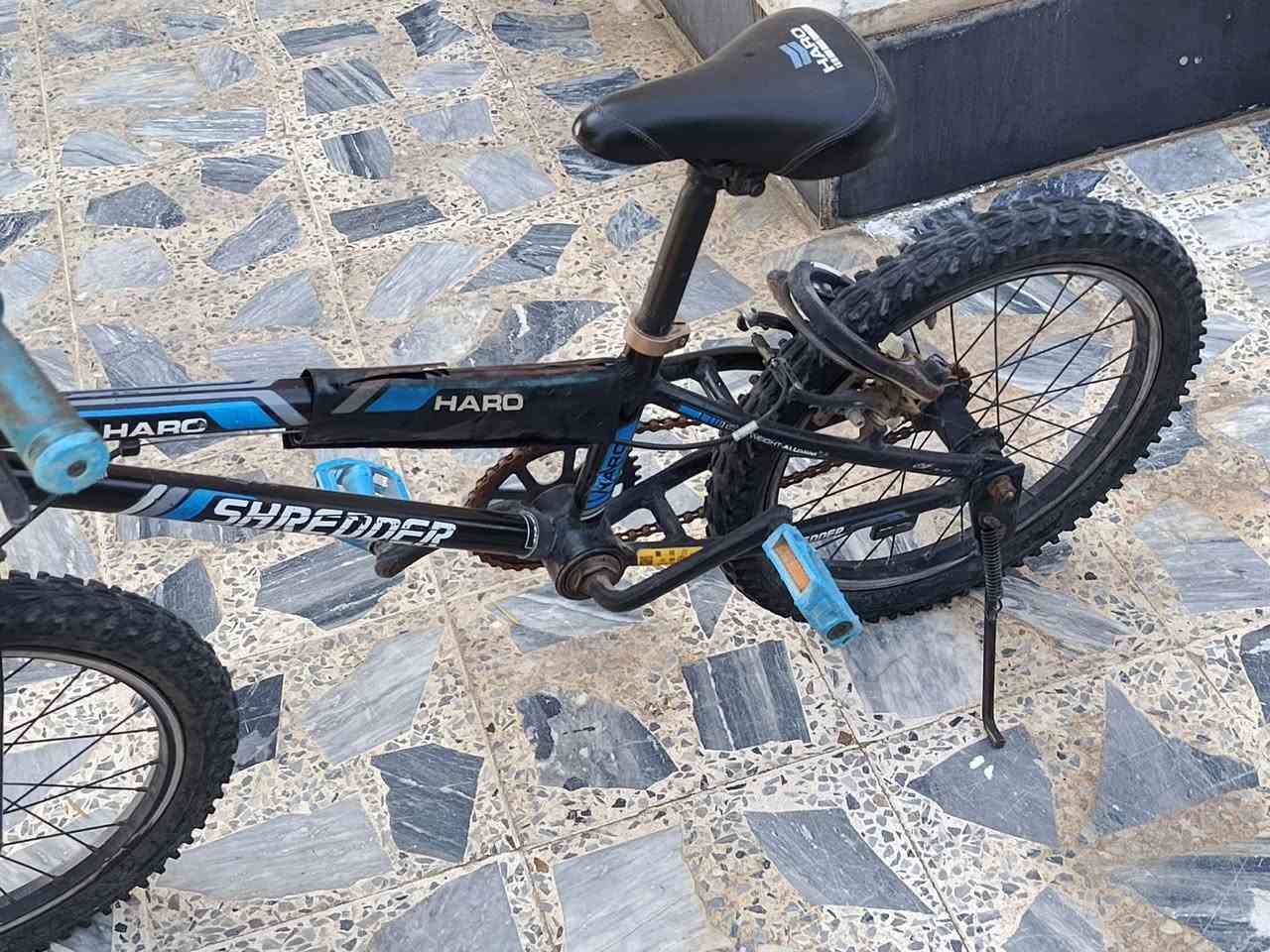 للبيع بايسكل امريكي باله درجه اولئ
لشه BMX
كله شغال و نضيف
السعر 85 الف و بي مجال
مكاني موصل سيدتي جميله
رقم *********** او اكتب تعليق و اطبلك خاص
