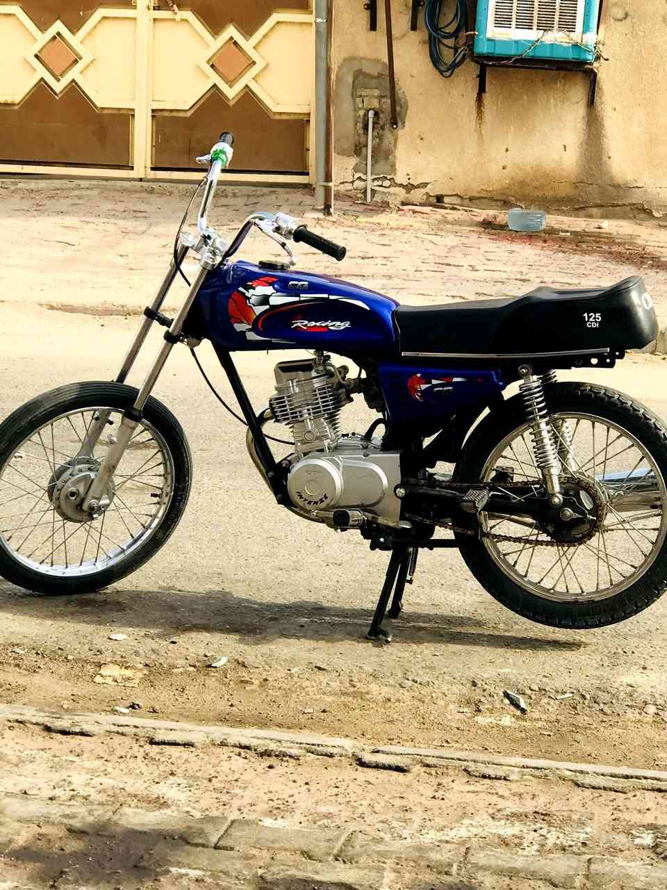 دراجه مكينه انتنس مفتوحه بس بستم
دراجه حلوه شلعه ومعدل دراجه هاون 
سعر 650 وبيها مجال مكان حي العسكري 
متواجد خاص رقم *********** بي واتساب
