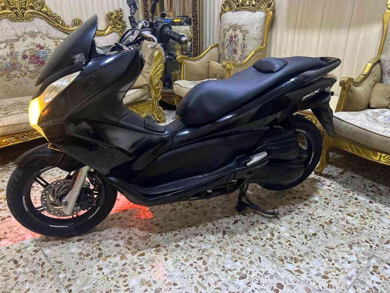 PCX • الجيل الأول • وكاله