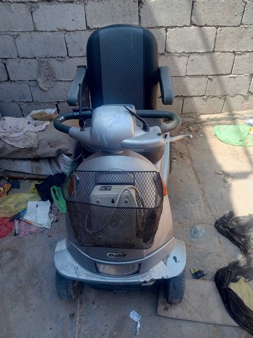 للبيع عوزه تصليح شحن وباتري جديده مابيه شي ***********مكان دوانيه دغاره
