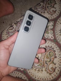 ذاكرة ٢٥٦ • رام ١٢ • جديد