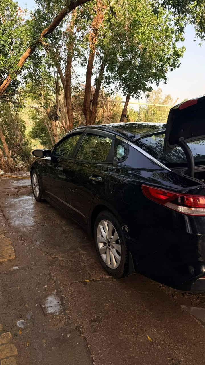 السلام عليكم كيا اوبتما رقم ديوانيه سنويه بسمي 
موديل  2018 فئة LX

مكينة 2400 gdi

ضربته بنيد مبدل 

وباقي مواصفات معروفه وموجود سونار 

السعر ١٢٢ $ وبيها مجال

استفسار ‏‪***********‬‏
