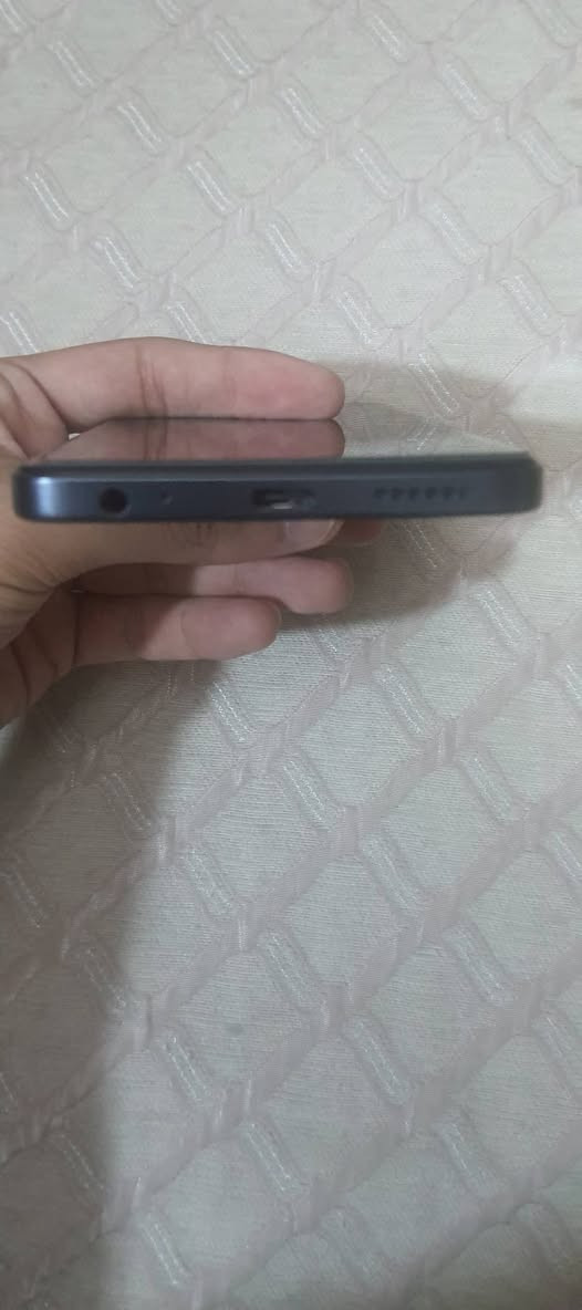 تكنو سبارك 30 للبيع نظافة 95% ذاكرة 256GB عشوائيه 8+8 مع كامل ملحقات  ب150 الف مكاني بابل ***********
