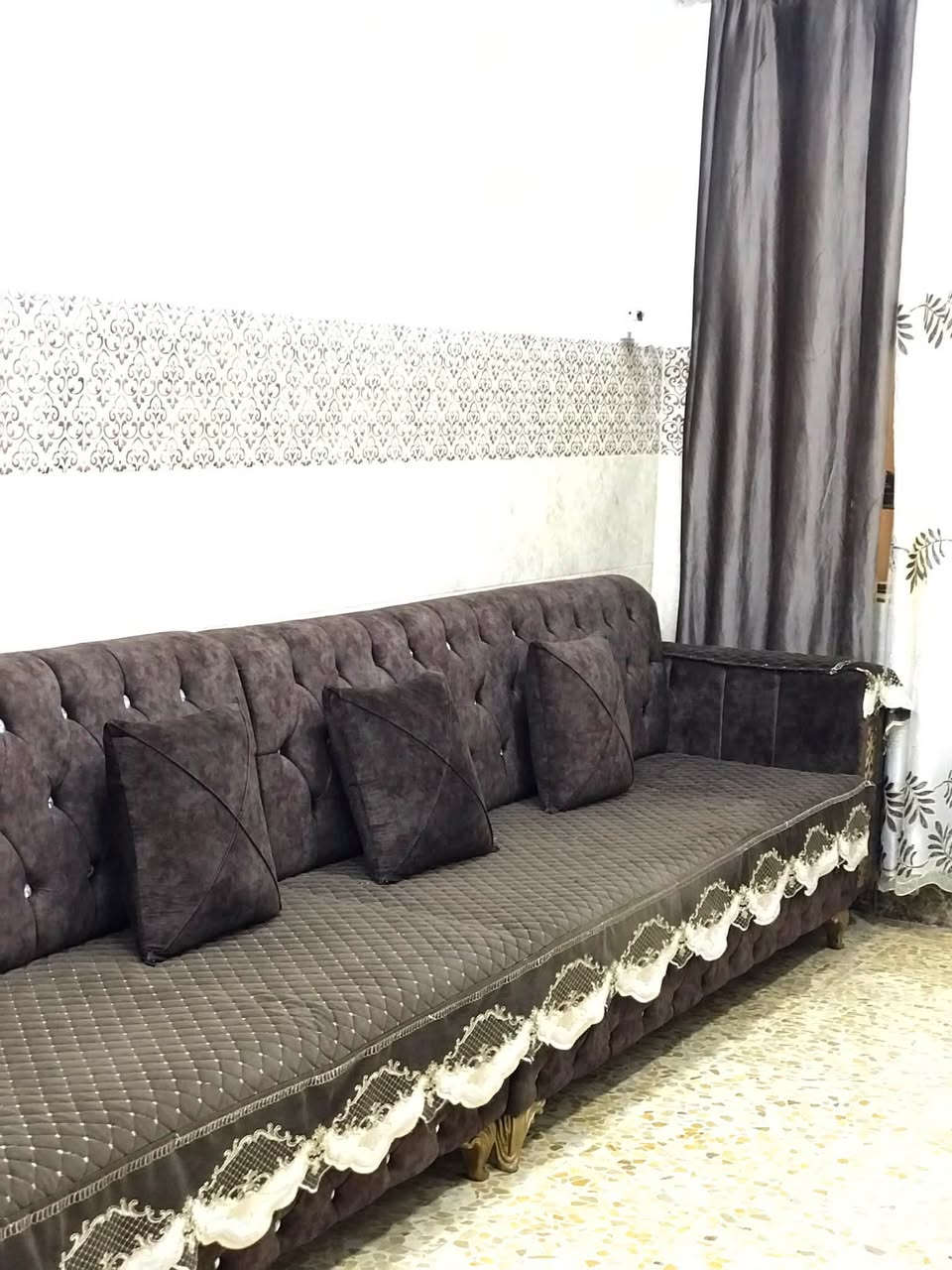 طخم قنفات للبيع الطول سبع أمتار السعر 350وبي مجال الرقم ***********
