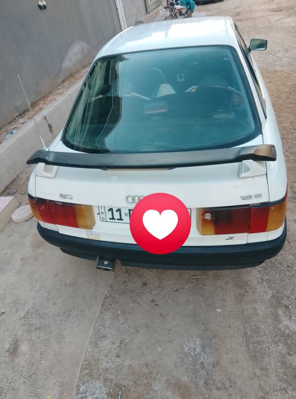 اودي للبيع موديل 88 مكينه وكير مكفوله  1800 كير عادي رقم بغداد انكليزي بسمي  تحويل مباشر السعر 28 ورقه وبيه مجال المكان الفلوجه ***********

