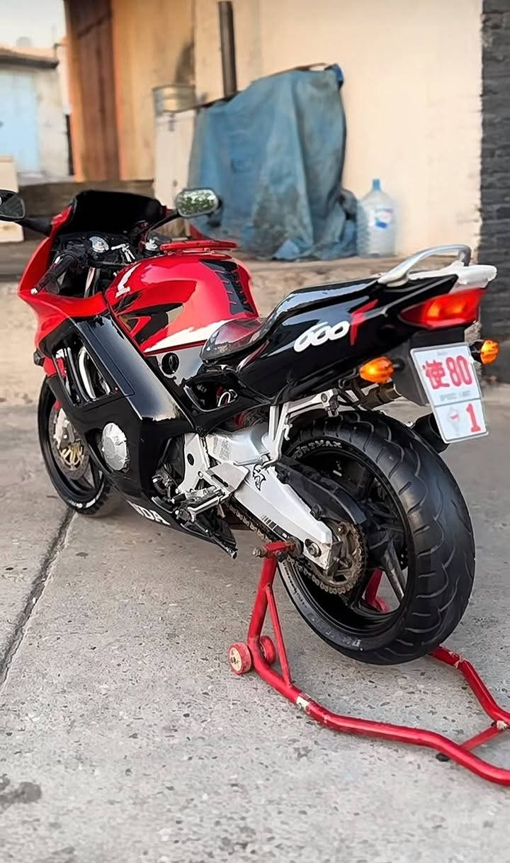 بەدح 2000 600f3 بۆ فرۆشتن
بەدح 2000 600f3 بۆ
سێرفس كراوه و مه‌نه‌فێست بیلادی له‌گه‌ڵه
به‌نزین له‌ سوپه‌ر یان محه‌سه‌ن خوارتری تێ نه‌كراوه
بەدح بێ كێشه‌یه‌ و مه‌كینه‌ كه‌پسه‌
داوای 19 و نيو و معامه‌له‌یه‌كی برایانه ده‌كه‌م
واتس ئاپ *********** یانیش لە مەسنجەر نامە بنێرن

