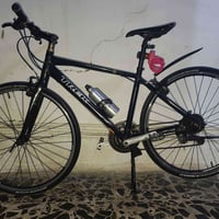 تريك نظيف كلش بس تاركه صار مدة 07700936701