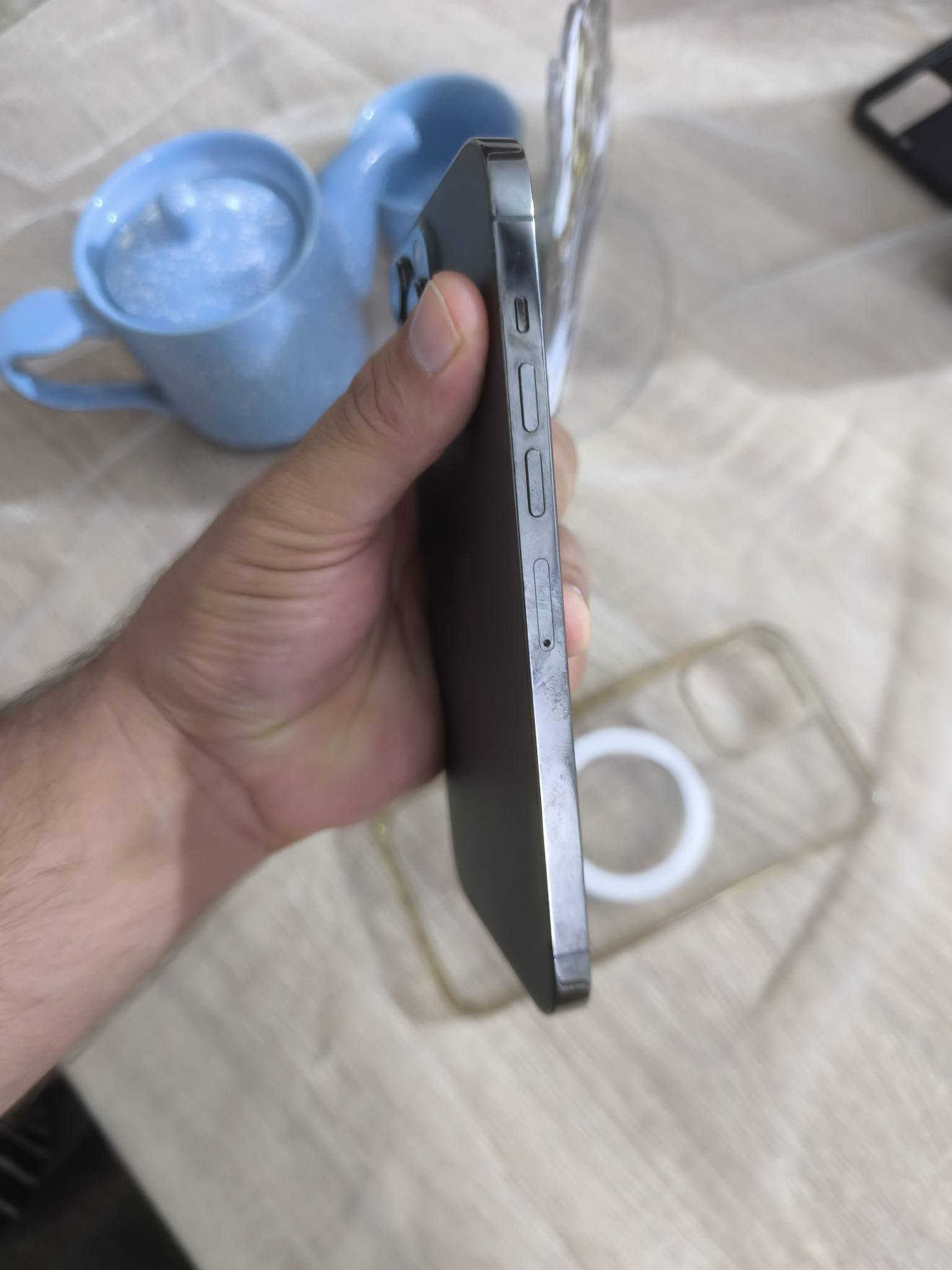 آيفون ١٣ برو ماكس • ٢٥٦ • بطارية ٨٧٪
