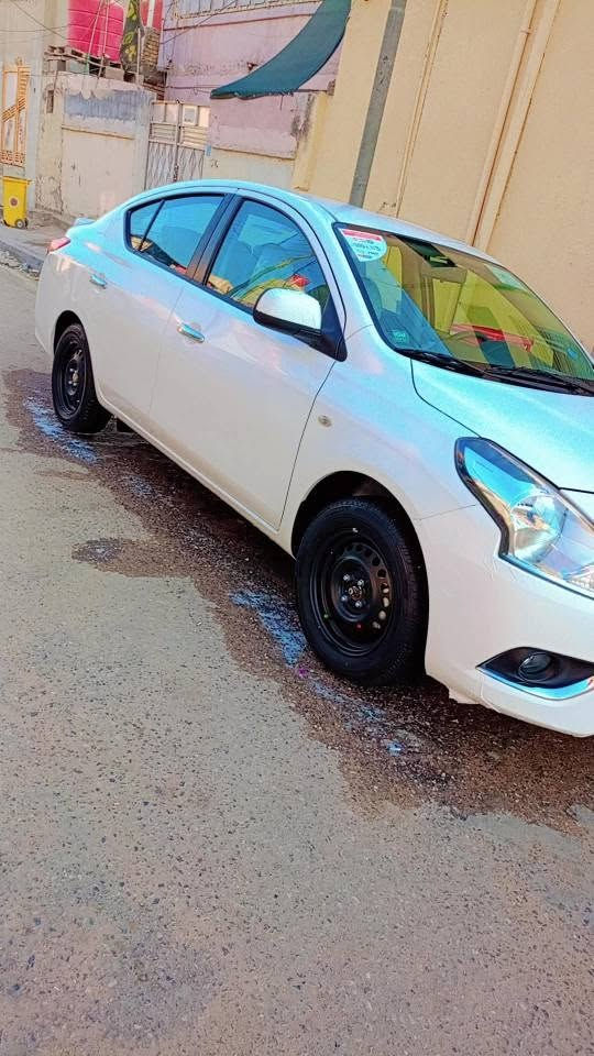 السلام عليكم نيسان سني هندي للبيع موديل 25 سياره كفاله عامه ماشيه 5000 شركه لو لو الاعتماد سعر 133 بي مجال قليل مكان البصرة  على هذا الرقم *********** شط العرب, البصرة
