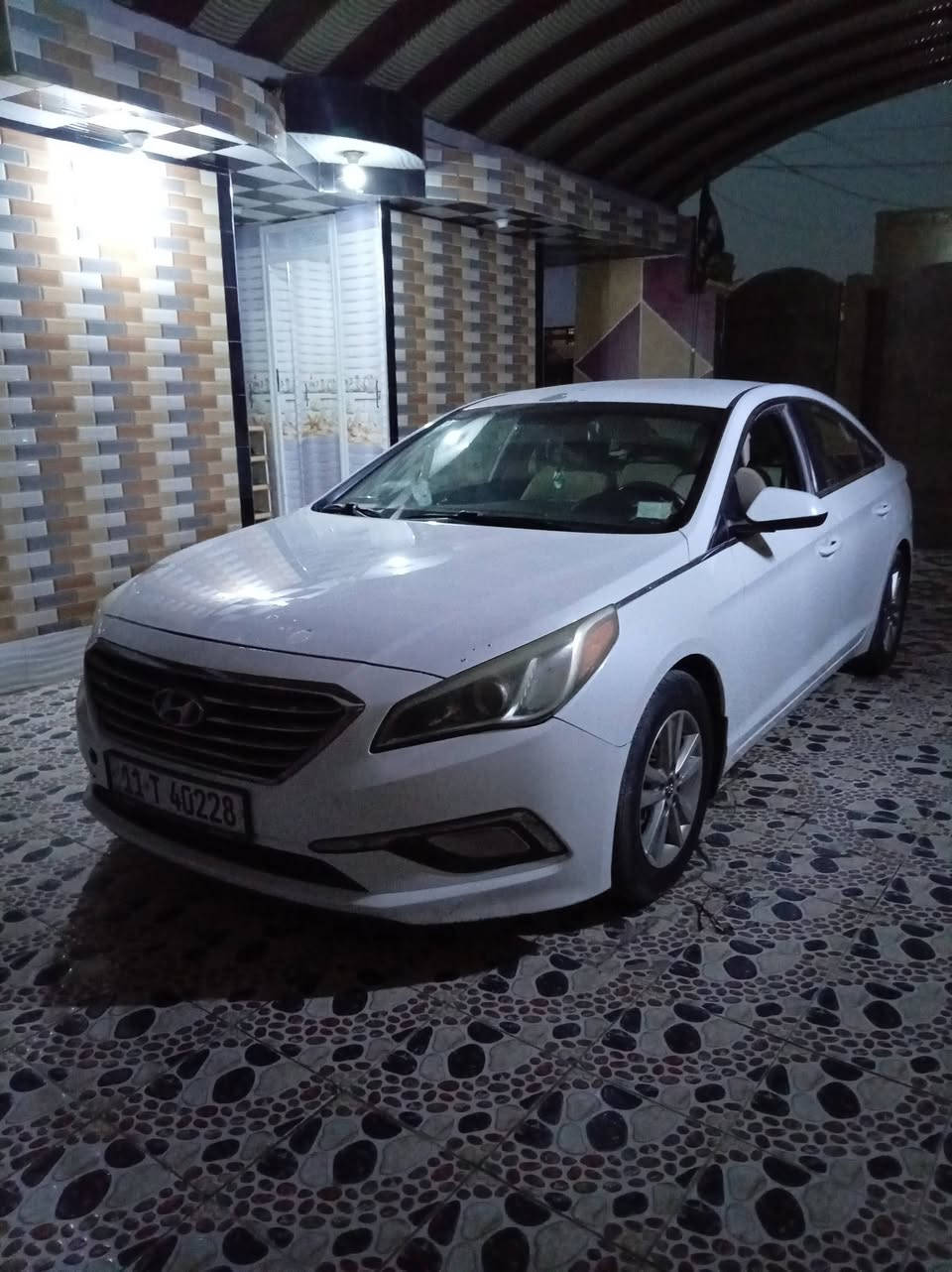 السلام عليكم  سوناته موديل 16وارد مريكي رقم بغداد نكليزي سيارة بيه جاملغ الامامي  فقط مالكه بل حله سياره حلوه مكان بابل القاسم رقم الهاتف ***********
