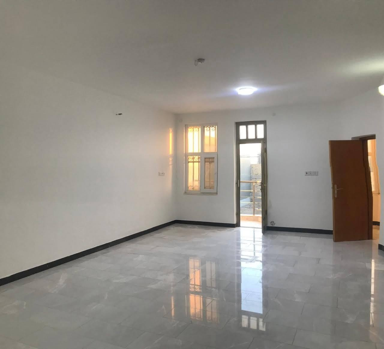 للإيجار • دار سكن • حي الجزائر