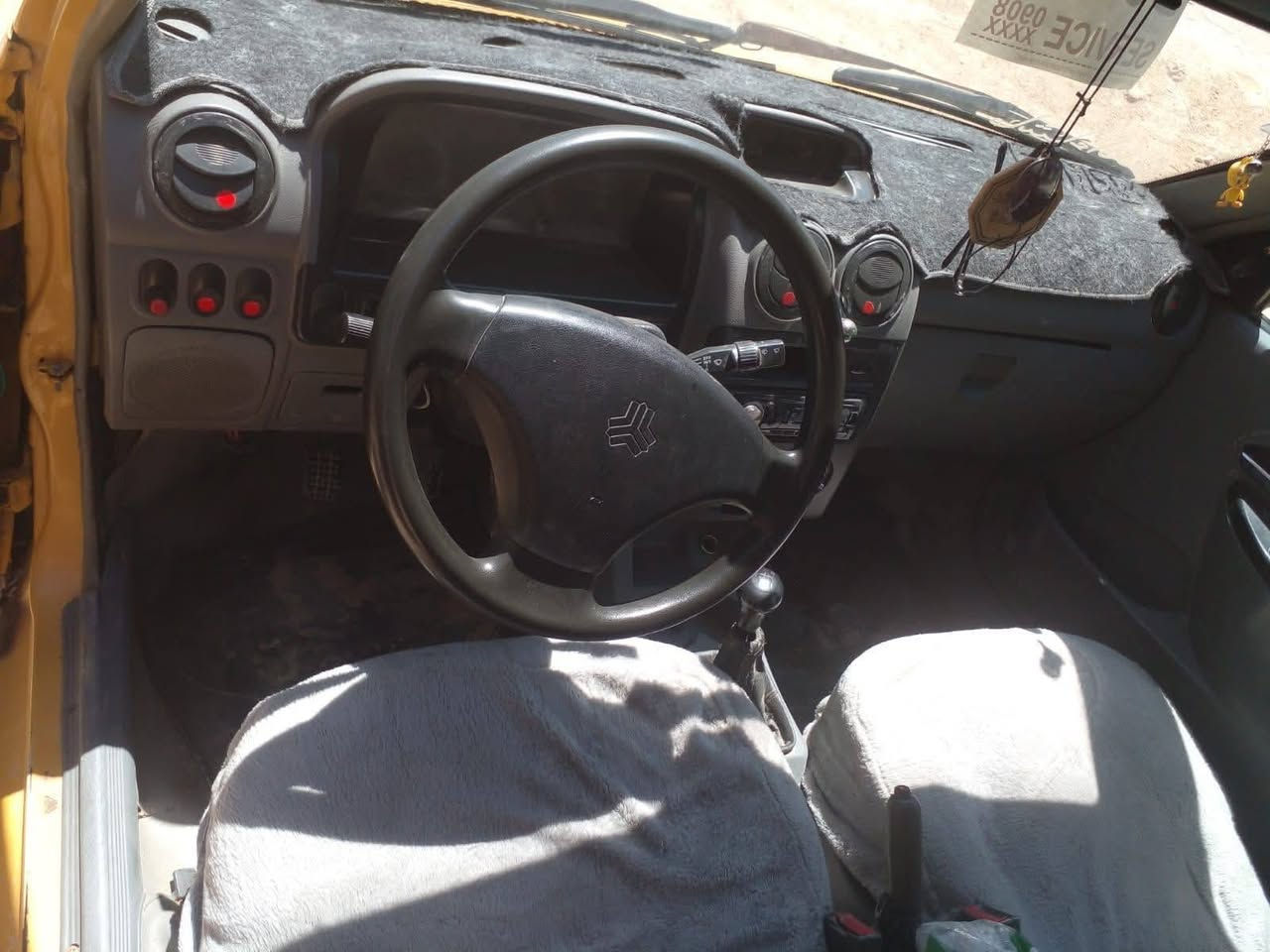 سلام وعليكم
سيارة سايبه 🚖

موديل ٢٠١٣ 

رقم بغداد  تحويل ثاني يوم

سيارة كير محرك شررط

ترهم بيع وترهم مرواس 
السعر ٢٦ ورقة وبيهاا مجال بسيط 
حديثه ***********
