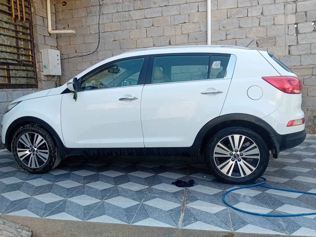 بيع سريع
سبورتج٢٠١٦ خليجي مكفوله من الصبغ والتبديل 

محرك 2000 دوش

تخم تاير كير محرك كفاله 

منضومه تبريد جديده 

ماشيه ١٣٥

السعر ١٥٤ وبيهه مجال قليل 

للاستفسار الاتصال على الارقام 

***********
