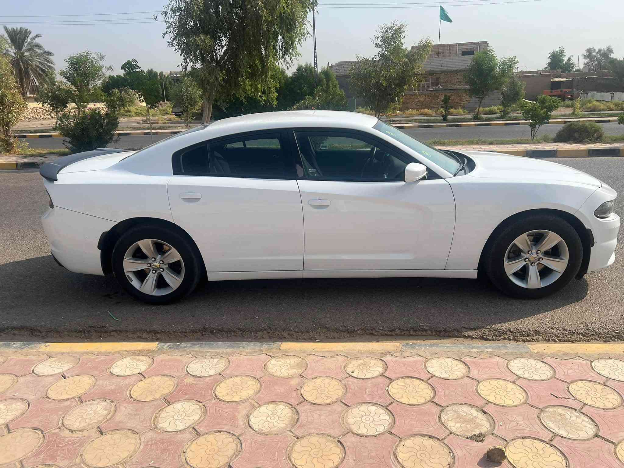 جارجر • موديل ٢٠١٥ • محرك ٦