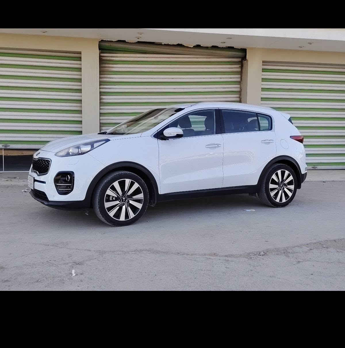 كيا سبورتج 2018 خليجي كفاله عامه رقم أربيل دولي فول مواصفات عدا البنراوما بصمه تشغيل وبصمه أبواب وحساس امامي وخلفي كامره كشنات جلد كهربا زراك لايت سايد بريك بصمه تبريد قطعتين  داخل بيجي وبعد بيها مواصفات مكاني بابل السعر 173
*********** حلة, بابل
