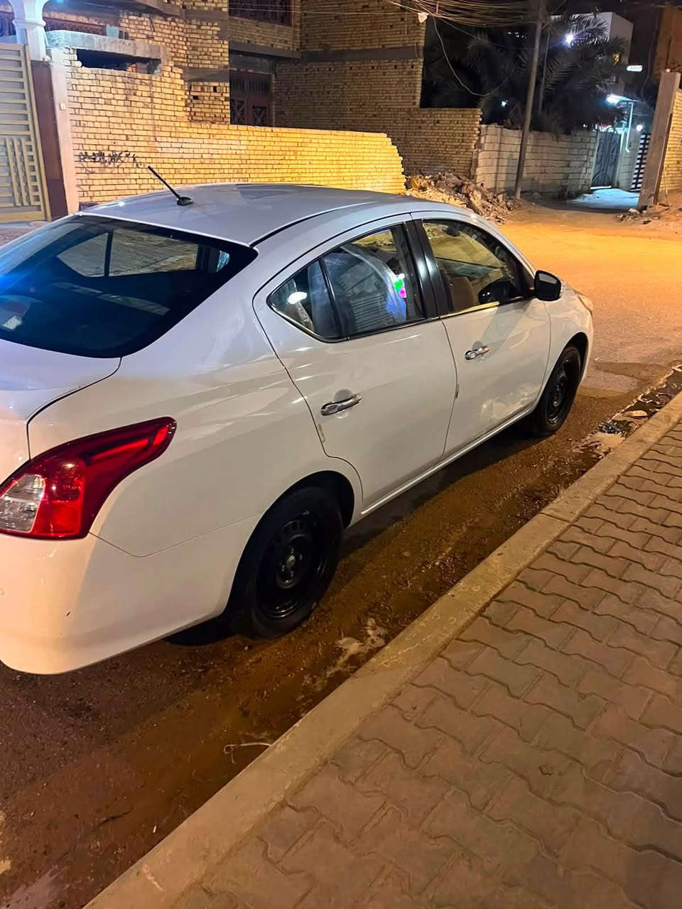 نيسان سني مديل 2023 مكينة كير تبريد كفاله البدي بي (3 )بارد  مكاني بصره دور الصحه ***********
السعر ١٠٥
