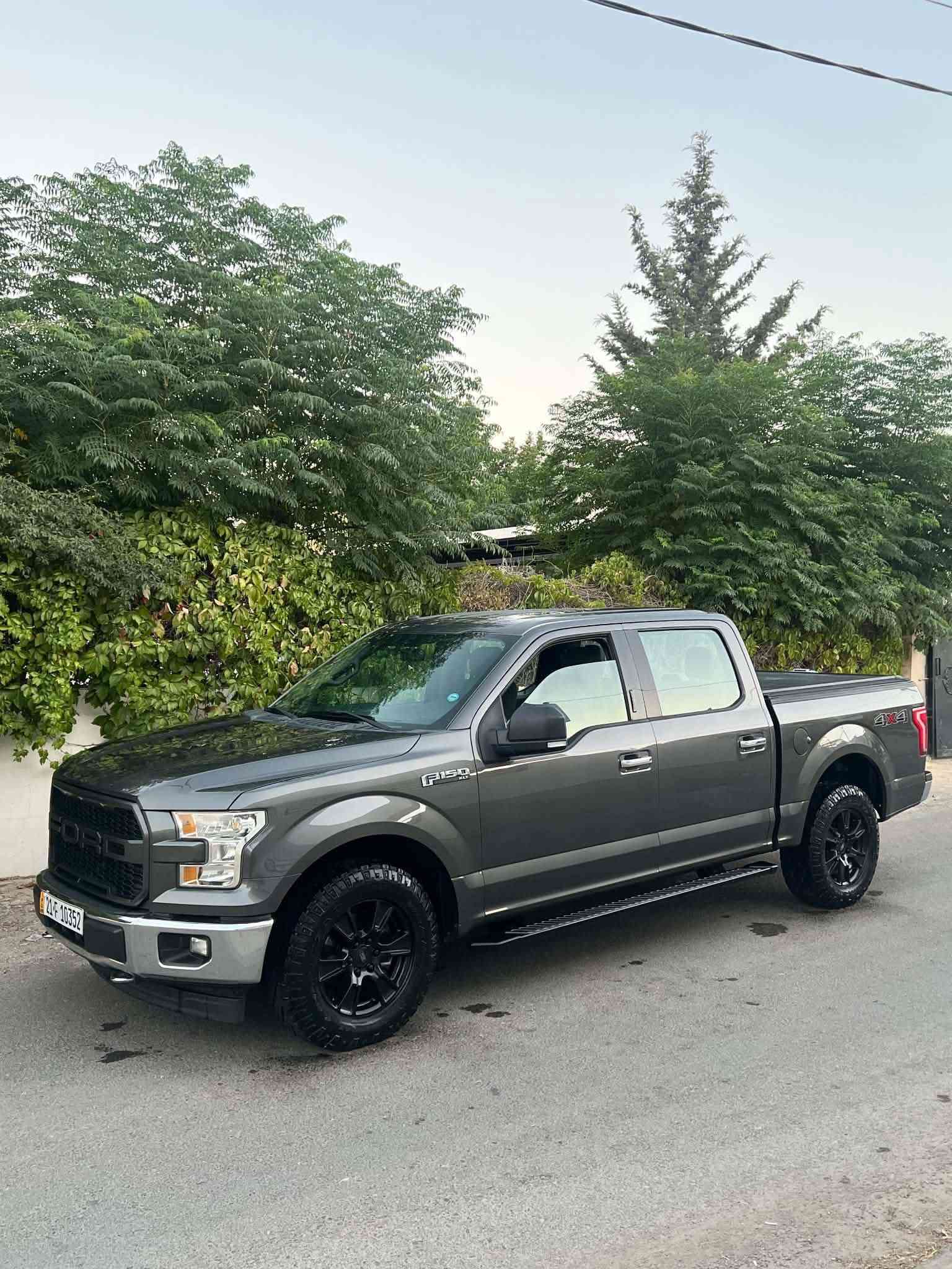 Ford f150 2017
فورد f150 خليجي
مواسه فات 
كوشن كاره با
شاشه گه وره
كودي ده رگا
ده بل اكسل 4*4
حاسه
كاميرا
8 بستن
به صمه شه خال
گيرو مه كينه ي به شه رت نه كراوه ته وه
بي بوياخ بي سارد ده عمي بو ده عمي به شه رت بوياخي نيه
به ناوي خومه وه يه 
سه نه وي تا ٢٠٣٠ تازه يه
شوين سليماني
***********
