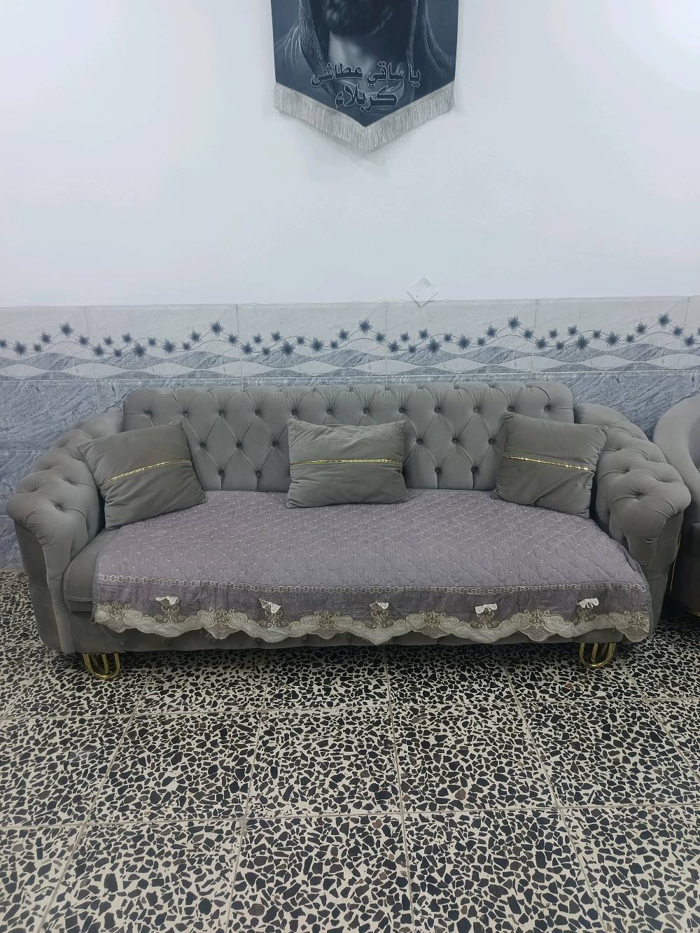 كنب • للبيع