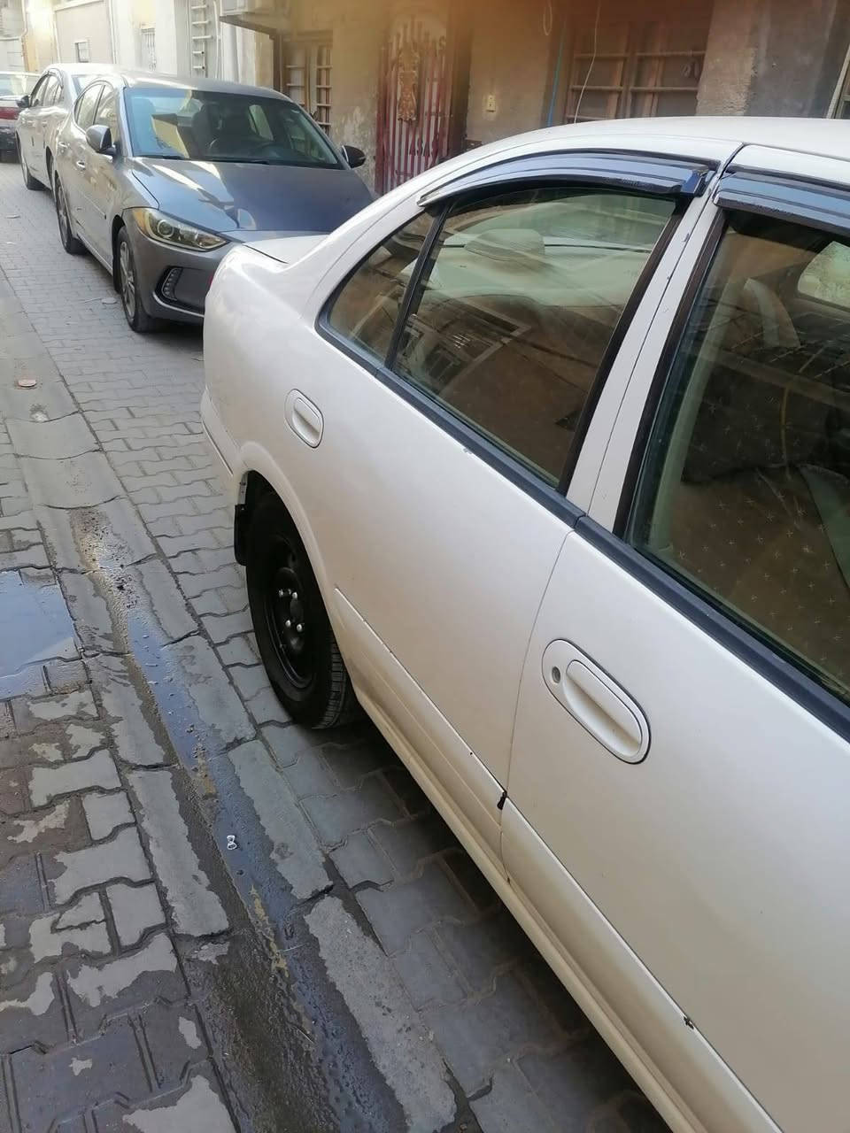 السلام عليكم سني ياباني ٢٠٠٩ محرك ابيض كير محرك تبريد كهربائيات تخم تاير خير من الله بدون حادث بأسمي تحويل ثاني يوم ابيع مصبوغه عام بغداد الاسكان *********** سعر ٧٥
