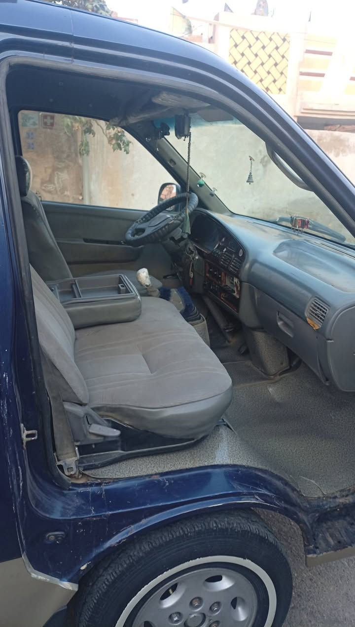 السلام عليكم بريجو للبيع موديل 1997 اجره مكينه كير اكسل كفاله السياره حلوه هستوه طالعه من التعمير السياره متعوب عليه شاهد الله كهربائيات كله شغاله تخم تاير ويل فافون السياره خير من الله ماذي عليه ربع بس ستر الله تريد السعر 50 وبيه مجال حك الجيه *********** انتصل وتدلل
