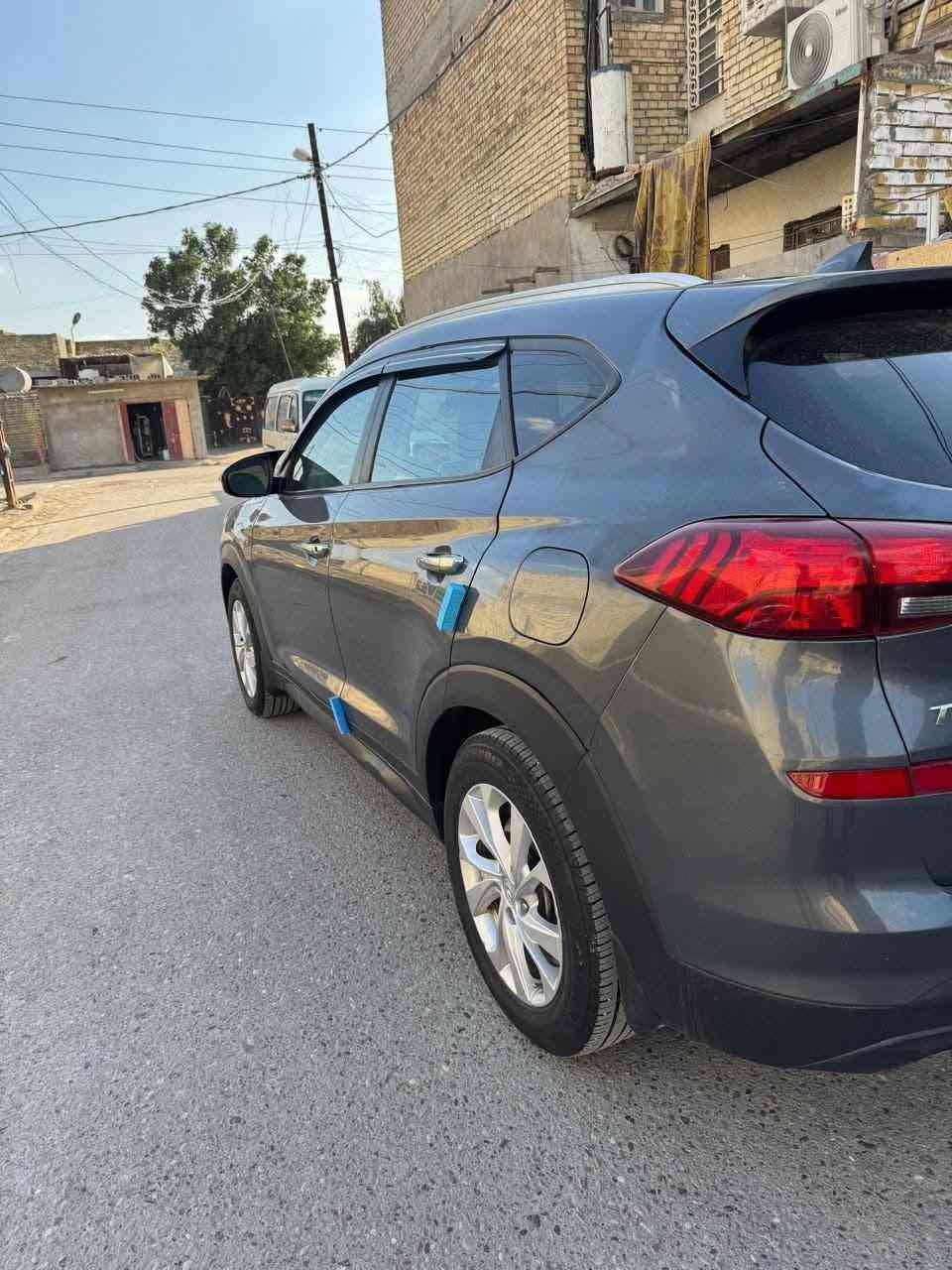 السلام عليكم للبيع توسان موديل 2019
وارد امريكا سونار مرفق بالمنشور
فول مواصفات عدا البانوراما 
بصمه جلد فول تحكمات 
هند بريك بصمة تحديد مسار 
محرك 2000 مكفول كير مكفول
تخم تاير حدادية جدد
باسمي هزة وسنوية جدد 
المكان بغداد جسر ديالى القديم 
الرقم ***********
السعر 124
