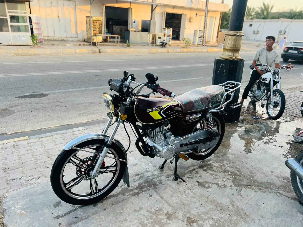 سيفان ٢٣ شكل ٢٤ بلادي محرك ٢٠٠ كهربائيات سلف كلها شغاله دراجه مال جناي رايدها ٥٥٠ وبيها مجال 
الرقم ***********
