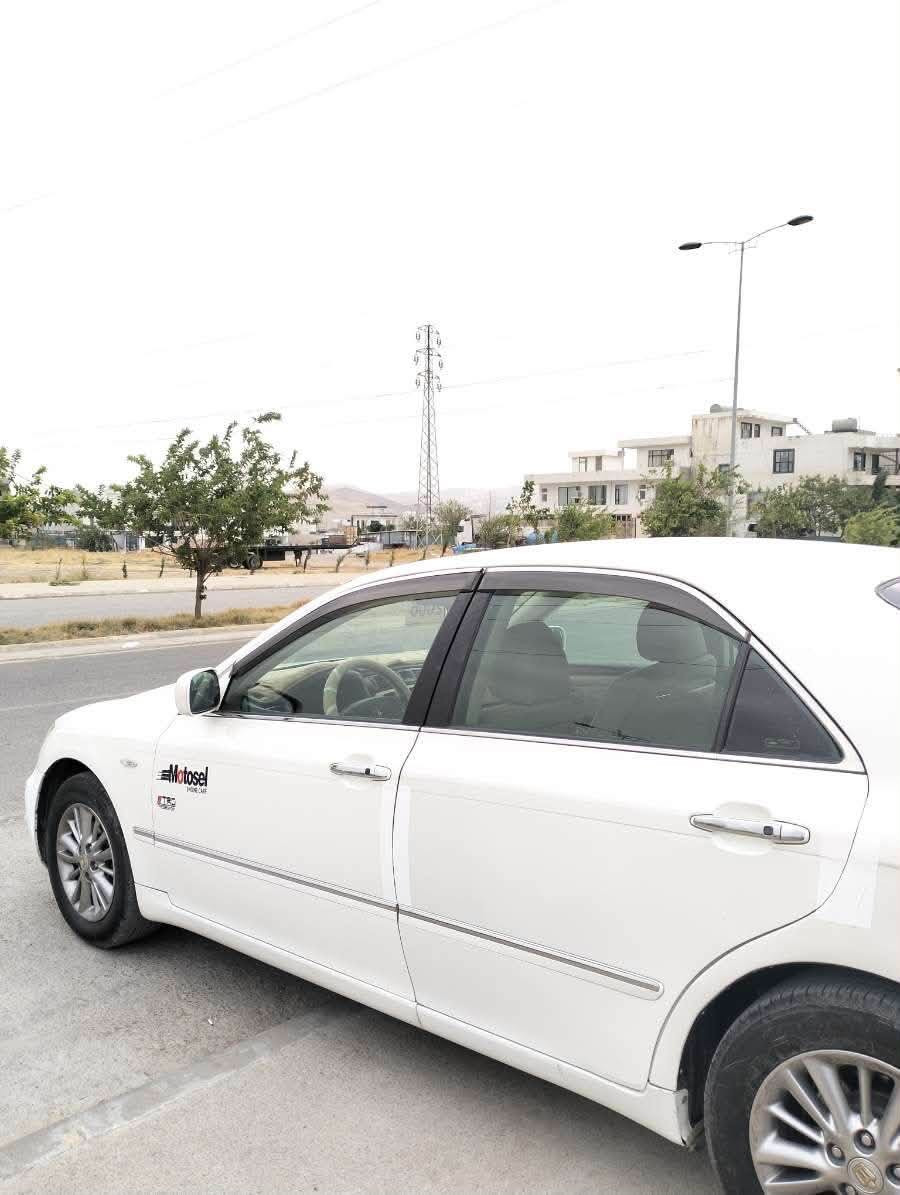 ٢٠٠٦ • بني • مكينة 1800