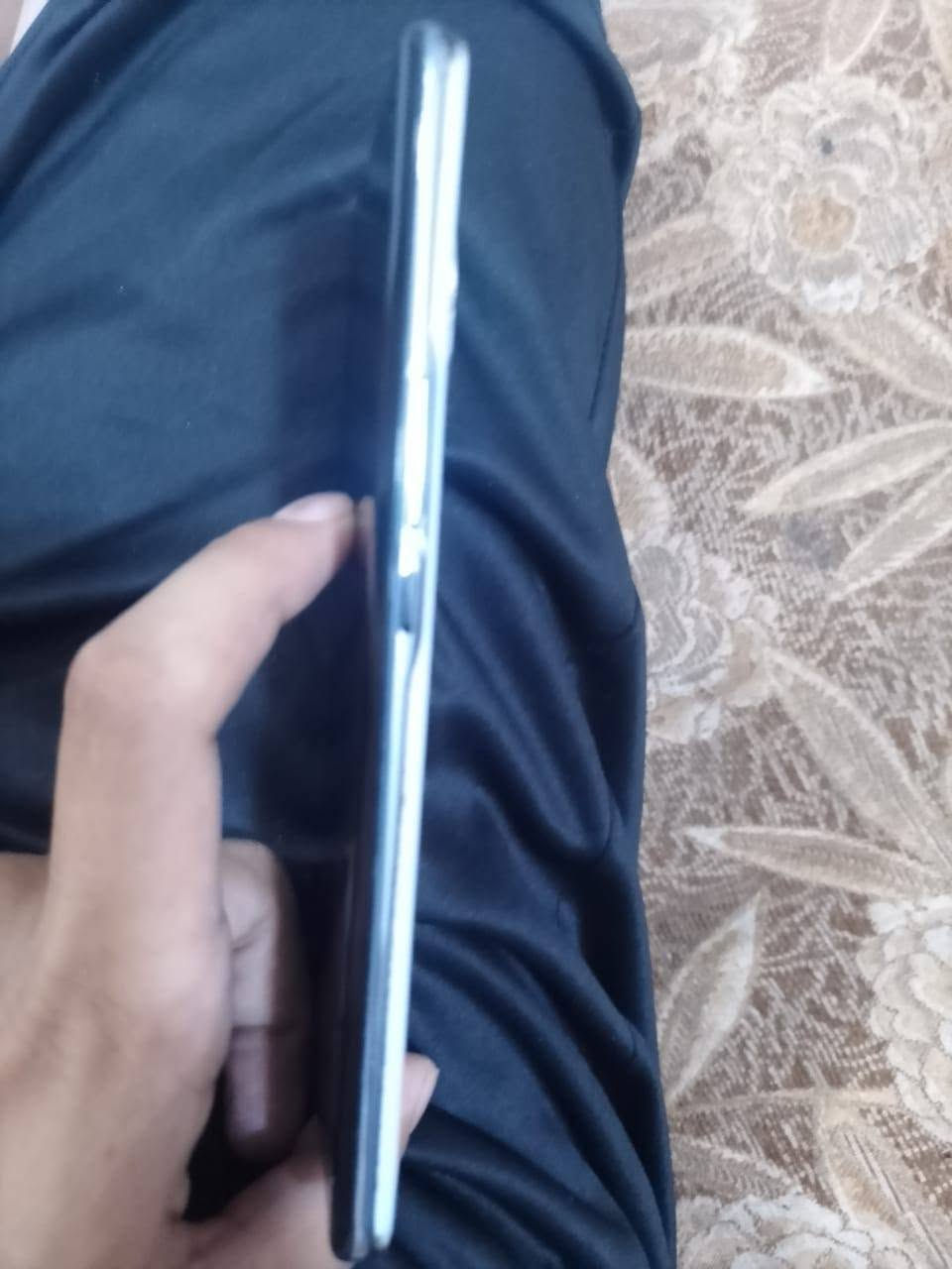 هونر x9a 5g ذاكره 256 العشوائيه 8 جهاز نضافته حلوه يخبل بلالعاب مبدل شاشه اصليه والعدسه مال كامره مكسره ما مأثره السعر 170 العنوان بغداد حسينية المعامل للتواصل ***********
