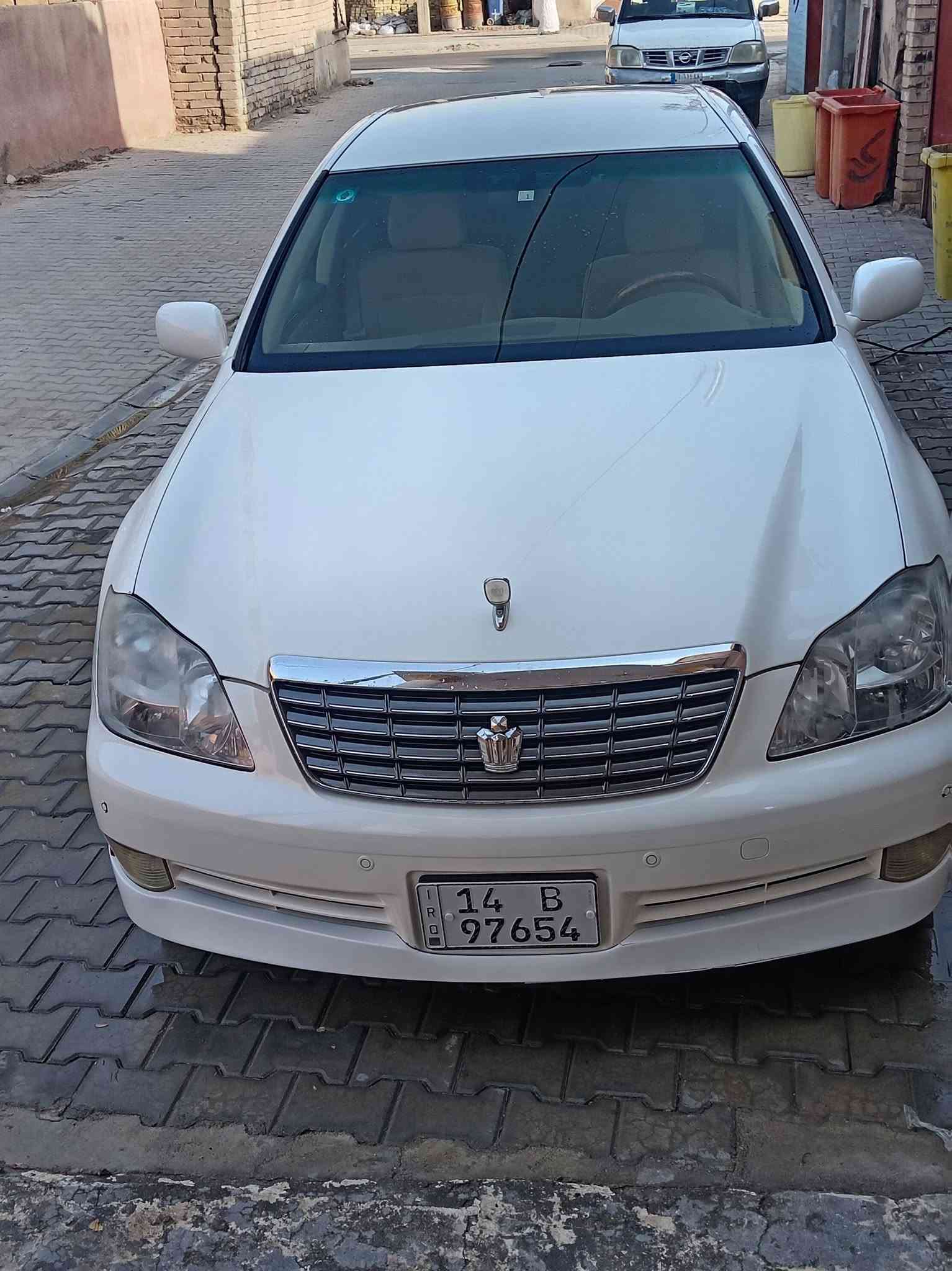 السلام عليكم سياره شاهينه للبيع موديل ٢٠٠٦ بصره قضاء المدينه هاتف ***********
