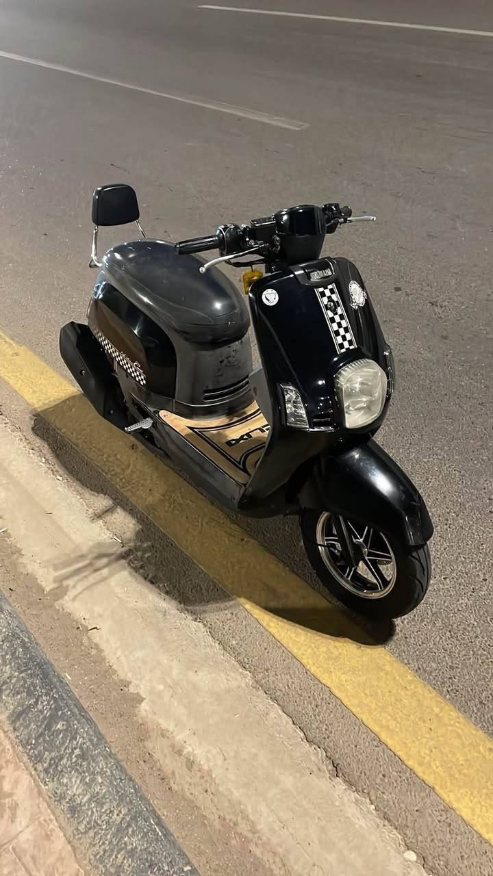 دراجه بوليس نوزل للبيع الدراجه كلجات رياضي ووياله رياضي وصالنصه مال حديث ومكفوله كفاله عامه كفر ومكينه واكفلك سرقه***********
