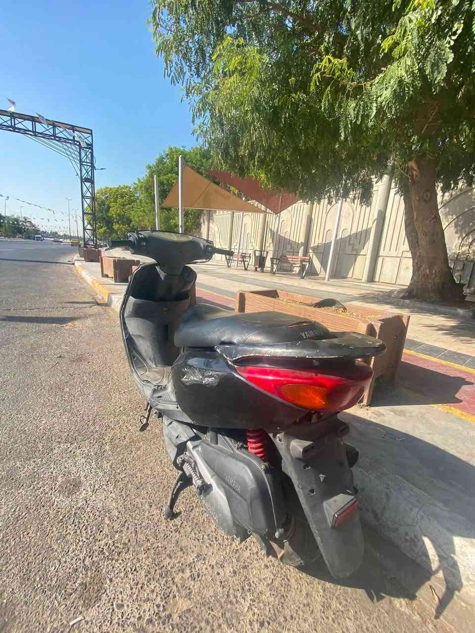 سلام عليكم
بريز لايت جوه سرعة ١٤٠ 
 كفرات بلادي مختمه دراجه كامله نقصها فقط كهربائيات 
السعر ٥٥٠ ومكاني بغداد الحرية
للأستفسار رقمي ***********
