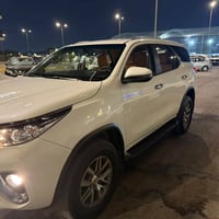 تويوتا فورجنر 2020 محرك 4 سلندر 2700 ماشية ١٨٤٠٠٠ كيلومتر رقم اربيل بس...
