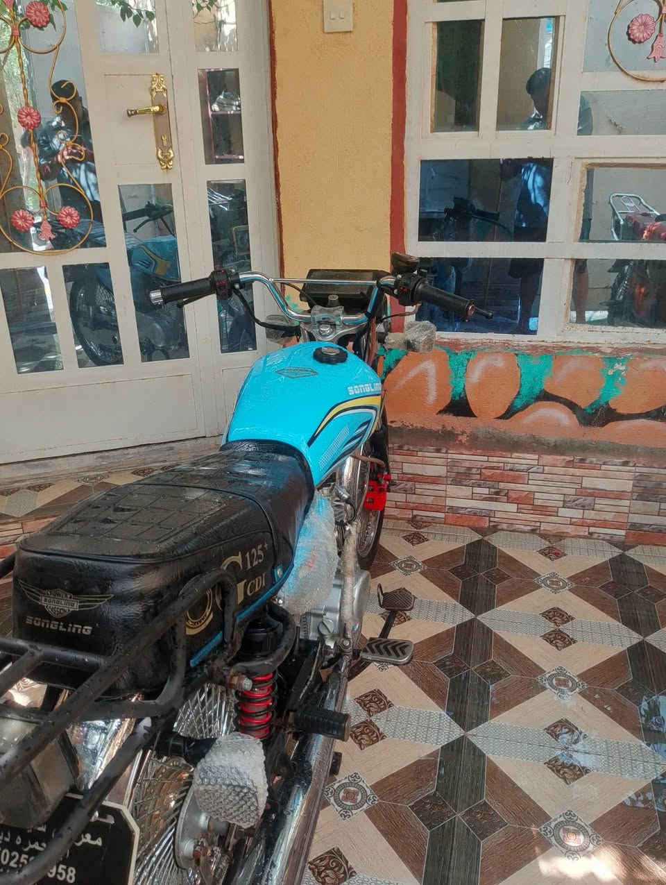 سلام عليكم درجه تايكر 26زيروو كل نقص ما بي خير من الله سعر 600وبي مجال المكان ديالى بلدروز حي العصري ***********
