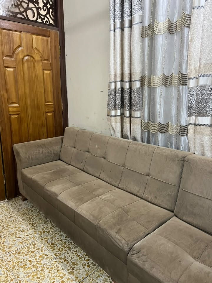 طقمين • ١٠مقاعد • الزعفرانيه