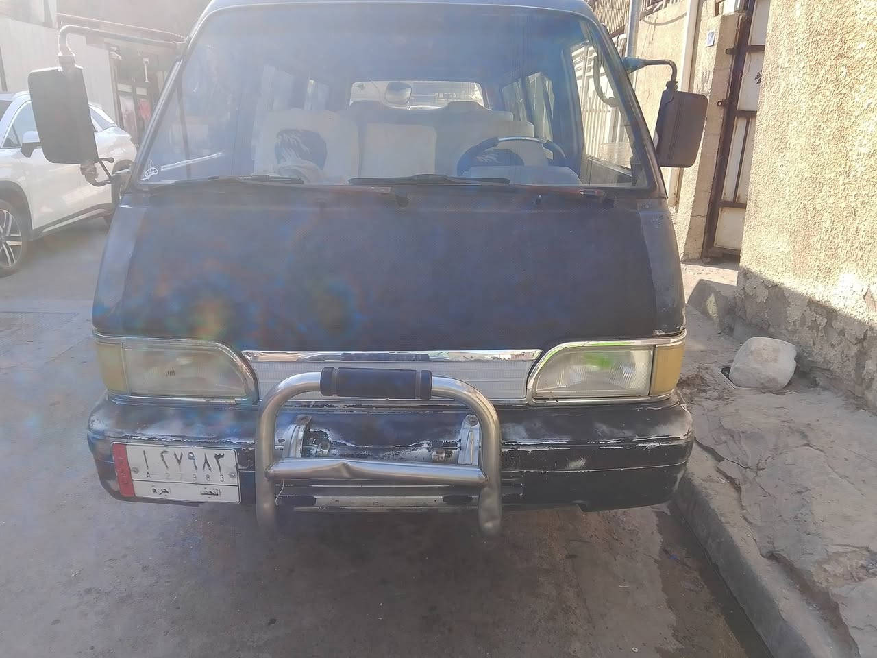 السلام عليكم كيا بستا موديل 93
ميكنه خيط بخار كير حلو اكسل حلو دخلهه نضف رقم نجف 
راعيه ماوصله بس عندي رقمه تايرتهه نضاف خط ابيض 20 وبيهه مجال قليل ‏‪***********‬‏خابر وتدلل
