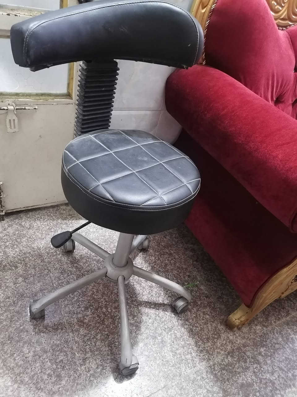 غراض محل حلاقه للبيع
مرايا
سديه
جهاز بخار
عربانه حلاقه
ستول
كرسي منكير
فاترينا
بغداد حريه
أي استفسار ***********
