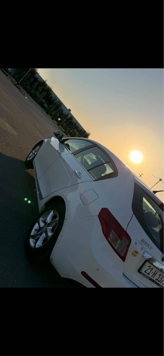 GEELY.EMGRAND.7
2013
فوول فوول
كَيّرتوماتيك+عادى
كَيّرٍ ومه كينهى به شه رتى فيتهرت
رقهم سليّمانى
سهنهوى تازهيه
هه زهى تازهيه
روقهم تازهيه
ته حويل وخه رامهى به شهرت
دهعم وليدراوى نيه پيش و پشتى كهپسه
سلّايت
ته بريد
جوار جام كاره با
كوشن جلده
لايت زينون عه ده سهيه
ئاويّنه كاره با
قفل مه ركه زى
جوار تايهو ويلى لوّكى له زيّره تهقهو روقهى به شهرت
سه يارهكه مالى دوسته زور بيكيّشه يه سعرى خوار هه موو بازارٍ
 سعر ٥٥$كَه لا كه ميّك مه جال
ئه كَهر موشته ريت ته لفون بكه جوابى مه سج نايهمهوه له كَهلّ ريّزم
***********
***********
ئاسياكه واتسئه پي له سهره قه رز و قيستم نيه
ئالوكَوْرٍ ناكهم تهنها فروّشتنه السليمانية, العراق
