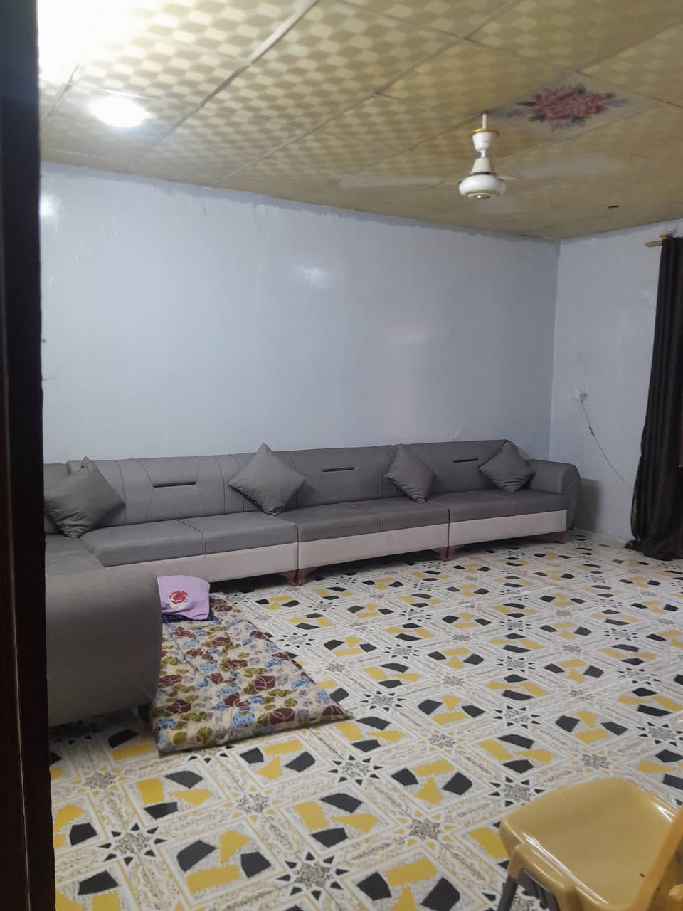 دار للبيع خلف محطة وقود المدائن زراعي ١١٧ مشمول بالطابو
مساحة ١٥٠ واجهة ١٠ نزال ١٥ يحتوي على مطبخ +استقبال +غرفة نوم +صحيات+ غرفة نوم طابق ثاني 
وتساب ***********تفاصيل اكثر
