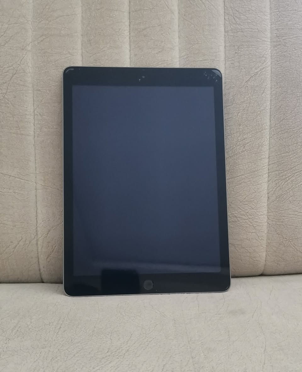 👇 داشکاندن 👇 تخفيضات 👇 داشکاندن
👈 بابەت / Ipade apple
👈 جۆر / apple(5)
👈 بیرگە / (32GB)
👈 ڤێرژنی /(16) تازە ئەپدەیت بۆتەوە
👈 تابلێتێکی نایاب و هەمموو جۆرە یاریەک دەخوێنێتەوە, خێرای و ،تازە درعی لێزەری بۆ کراوە، هیچ کێشەیەکی نی یە

 👈 نرخ (115) هەزار✅

🏡 شوێن /سلێمانی
👈الماده / Ipade 5 موایب ونقص مابە تبدیل القطعات ماشاللە نضیف حلو

👈 سعر (115) الف✅
🚛 التوصیل موجود
🏙️ المكان /السلیمانیە

📲 ***********
