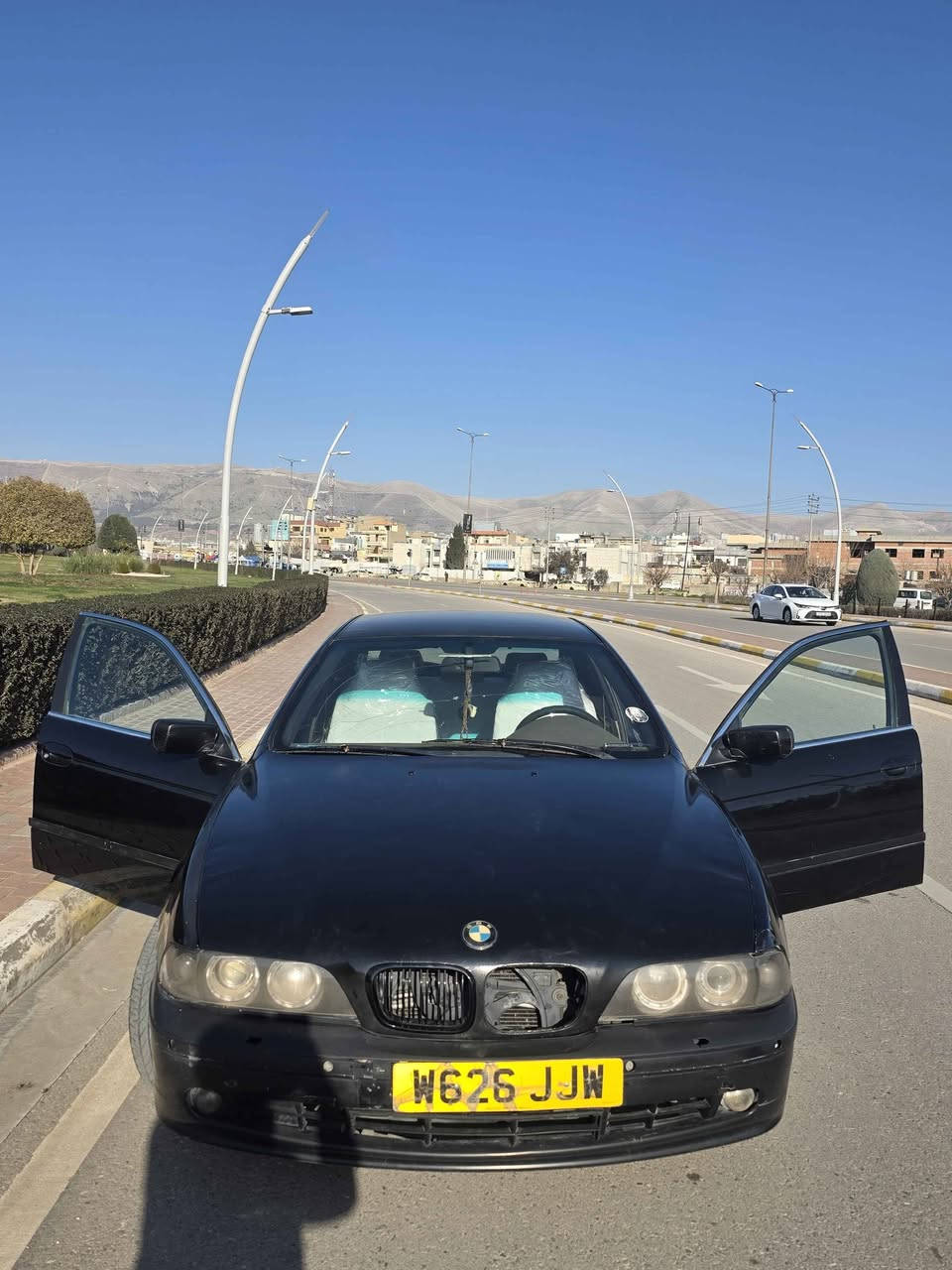 بى ئێم دەبليو  523 صقر مۆدێل 2000
گێرو مەکینە بەشەرت 
دەبڵ گێڕ سوکان ڤۆلیۆم
 چوار جام کارەبا   
ئاوێنە کارەبا ناو فۆڕمیکا
 تەبرید لەسەر سویچ 
مەنەفێستی ئەسڵی  لەگەڵە
***********
Viber السليمانية, العراق
