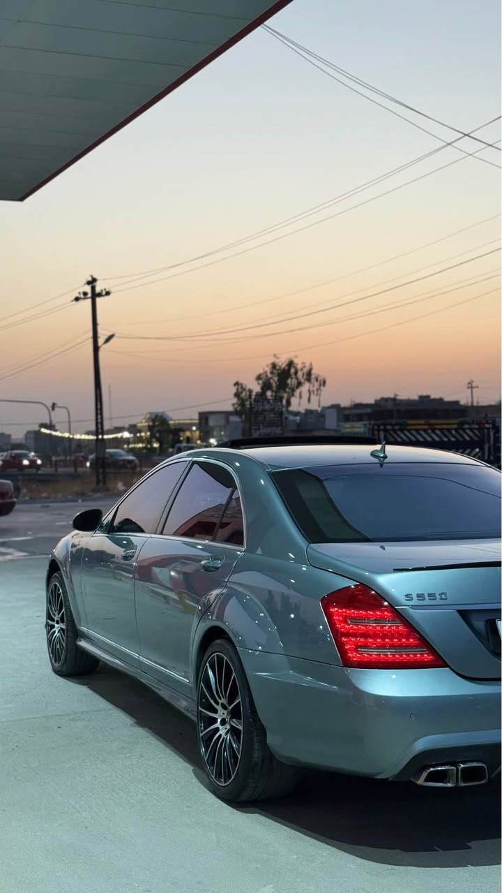 🚘 بەناوی خوای گەورە بۆ فرۆشتن

✨ Mercedes-Benz S550 –
 مودێل 2009 (شکڵی 2013) ✨
خرامە بە شەرت 📮

🔹 دوو پارچە بۆیاخ
🔹 بێ چاڵ، بێ شوخت
🔹 مەکینەی مەرخوبەکە 
🔹 مەنیفۆڵدی ئەسڵی
🔹 195,000 کیلۆمەتر ڕۆیشتوو
🔹 قەپات مواسەفات
🔹 سلاید (Sunroof)

⭐ مواسەفات:
✅ دەرگای لارجە  و سندوقی کارەبا
✅ جام پۆلۆ، ڕەیس، فۆتۆ و بیلاد
✅ AIRMATIC (بەرز و نزمکردنی هەوا)چوپەکانی بەشەرت 
✅ شاشەی گەورە و گێچی ئەلیکترۆنی تەواو
✅ 4 کۆشنی جلد، سارد و گەرم، و خەزن
✅ لایتی عەدەسەی Xenon + LED
✅ لایتەکان لەگەڵ سوکان دەسوڕێنەوە و بەرز و نزم دەبن
✅ سیستەمی دەنگی Burmester ـی 13 مەکبەر
✅ 6 CD، تەبریت، و سندوقی کارەبا
✅ زۆر مواسەفاتی تری فەخامەت

🚗 دۆخی سەیارە:
🔸 گێر و مەکینە هەرگیز نەکراونەتەوە.
🔸 تازە سێرفیس کراوە.
🔸 سەیارەیەکی زۆر جوان ماوەتەوە ، چەندین ساڵە لە ماڵی خاوەنەکە بووە و کەم بەکارهاتووە.
🔸 تەنها 194,000 کیلۆمەتر ڕۆیشتووە.

💰 نرخ: 79 معامەکەمیک )

📞 بۆ زانیاری زیاتر و بینینی سەیارە، پەیوەندی بکەن.
*********** ☎️ أربيل, العراق
