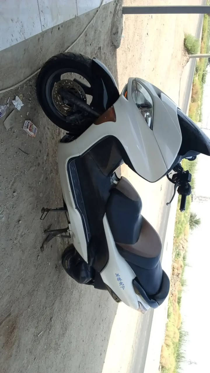 دراجه فورزهه صفر ٨ دراجه مكفوله ما بيهه نقص مكان الدراجه الكوت المزاك السعر ب ٩٠٠ وبيهه مجال الشراي هاذهه ال رقم ***********
